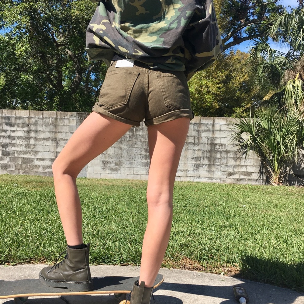 Vintage L.e.i. High Waisted Shorts - Picture 2 of 4